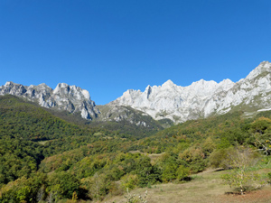 Towards the head of the river Deva