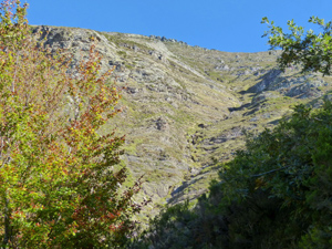 Barranco leading up to Pena Sagra