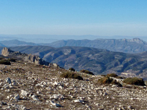 Extensive views across towards Alcoy