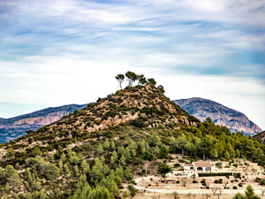 Distant Montgo