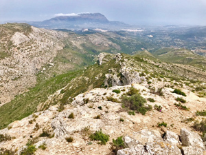 From the summit down the approach ridge towards Montgo