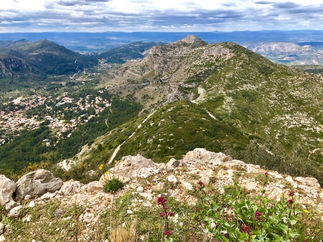 From Monduver back along ridge towards Penyalba