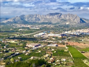 View of Segaria ridge from el Miquelet