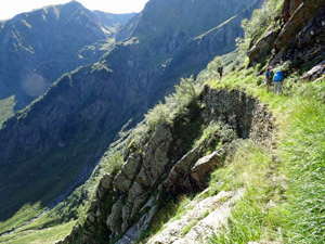 Traversing back across the Cirque