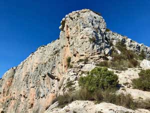 Summit crags of Cim del Penyalba