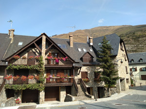 Adorned house in Arties