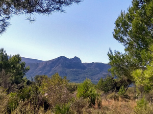 Penya Rojo, E end of Caballo Verde