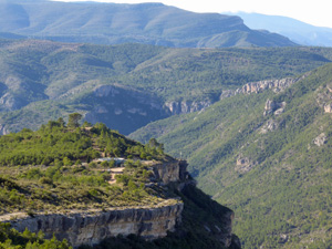 Looking back along the ridge towards La Cruz