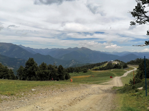 The drivable Ski Piste