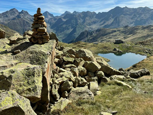 En route to the col below Peyreget