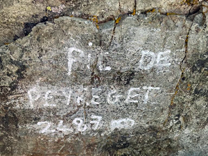 Summit marker