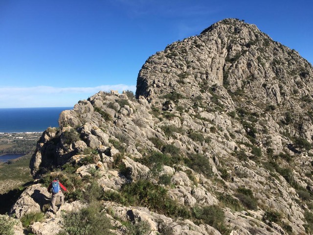 View to summit dome and the gully