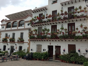 Posada plaza in Canillas de Albaida