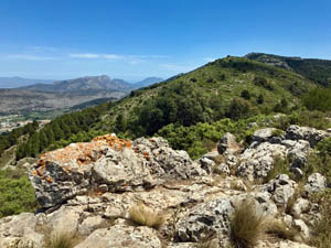 Looking back along the route and beyond to Benicadell from Alt d
