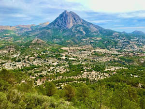 Puig Campana seen from the flanks.