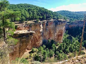 The impressive cliffs & one of its many miradors.