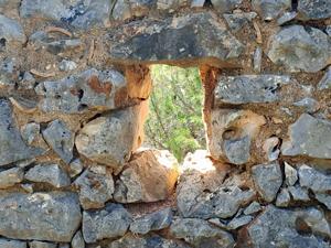 Ruin by Cisterna de Juliet