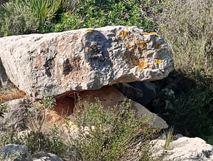 Burial chamber or accident