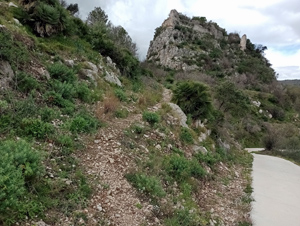 Footpath up to castle ramparts