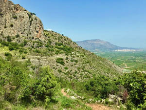 The terrace path. Tavernes de la Valldigna and Alt del Creu in t