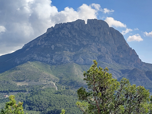 Roldans notch on Puig Campana